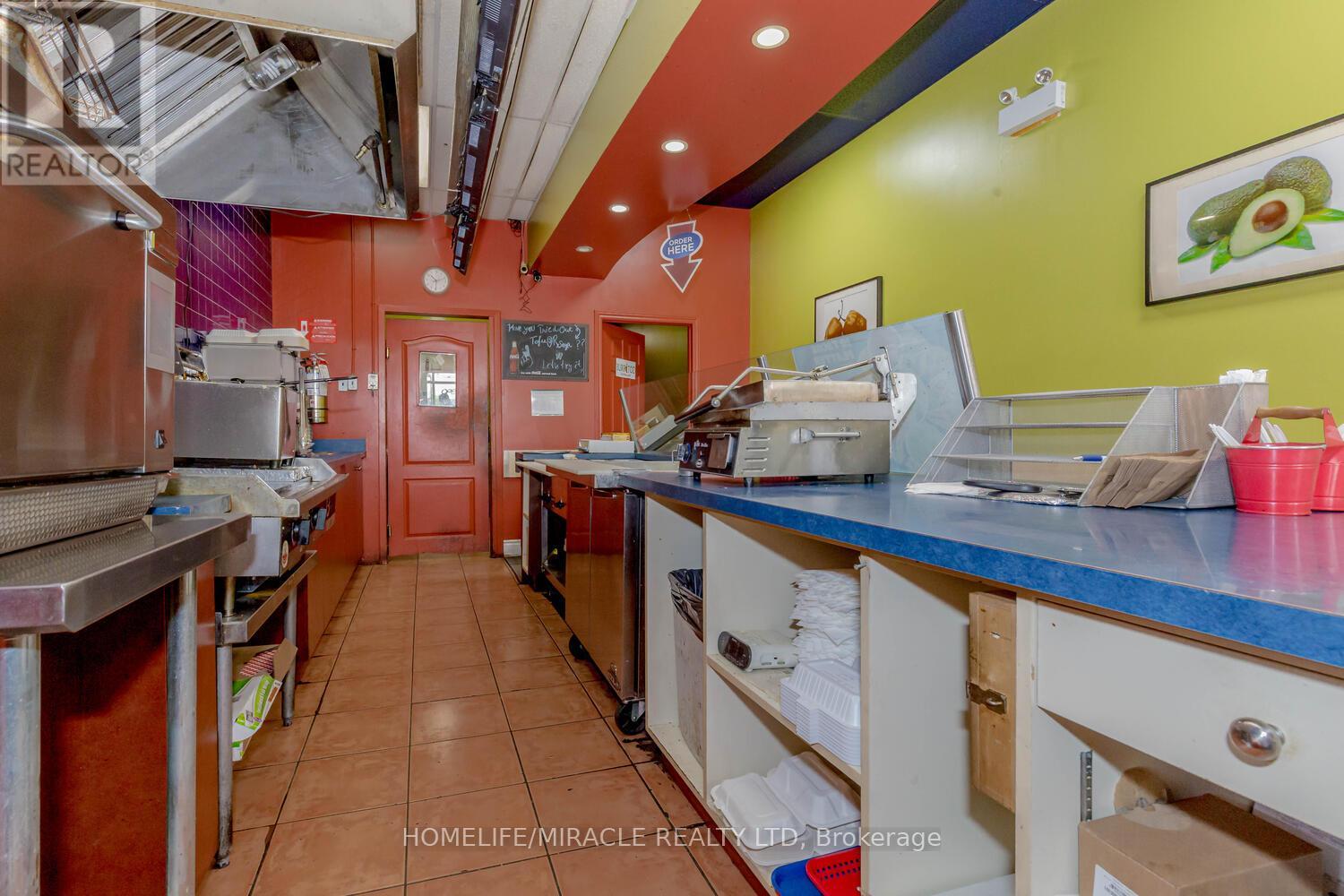 1c - 1035 Brant Street, Burlington, Ontario  L7R 4X6 - Photo 21 - W13177054