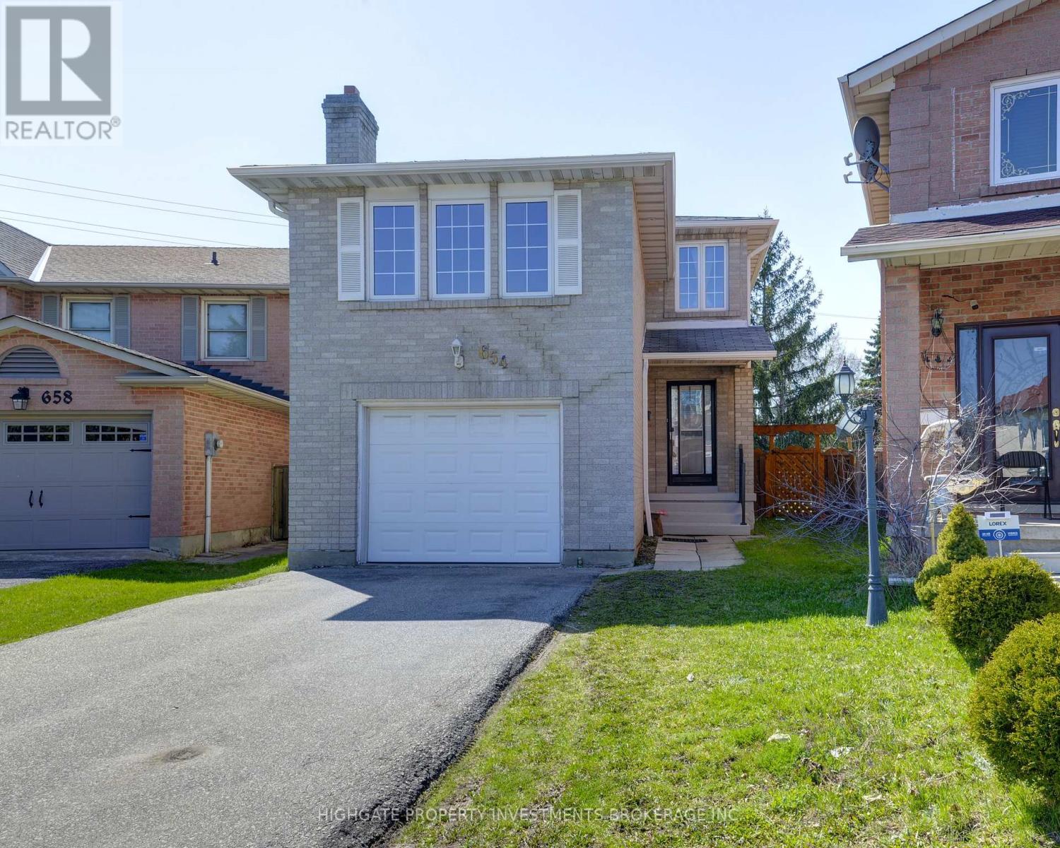 MAIN & UPPER - 654 BROUGHAM PLACE, Mississauga, Ontario