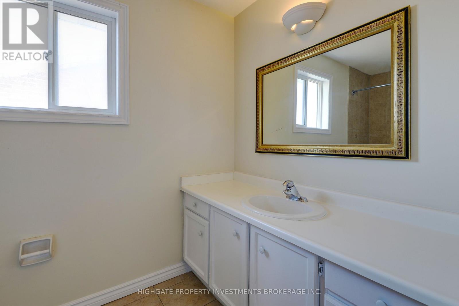 Main & Upper - 654 Brougham Place, Mississauga, Ontario  L5B 2Z5 - Photo 14 - W13177056