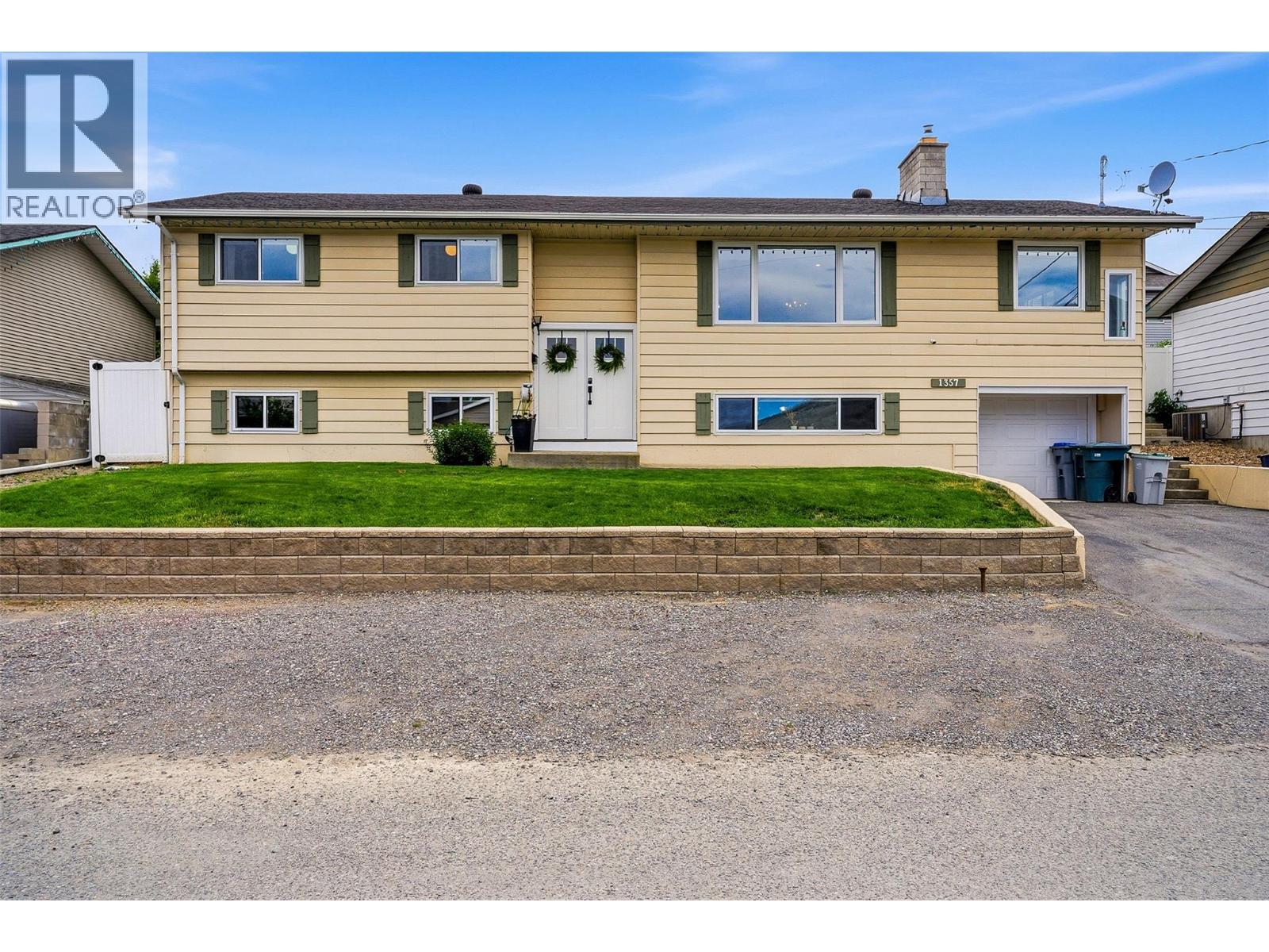 1357 Sitka Street, Kamloops, British Columbia  V2B 2V8 - Photo 1 - 10388887
