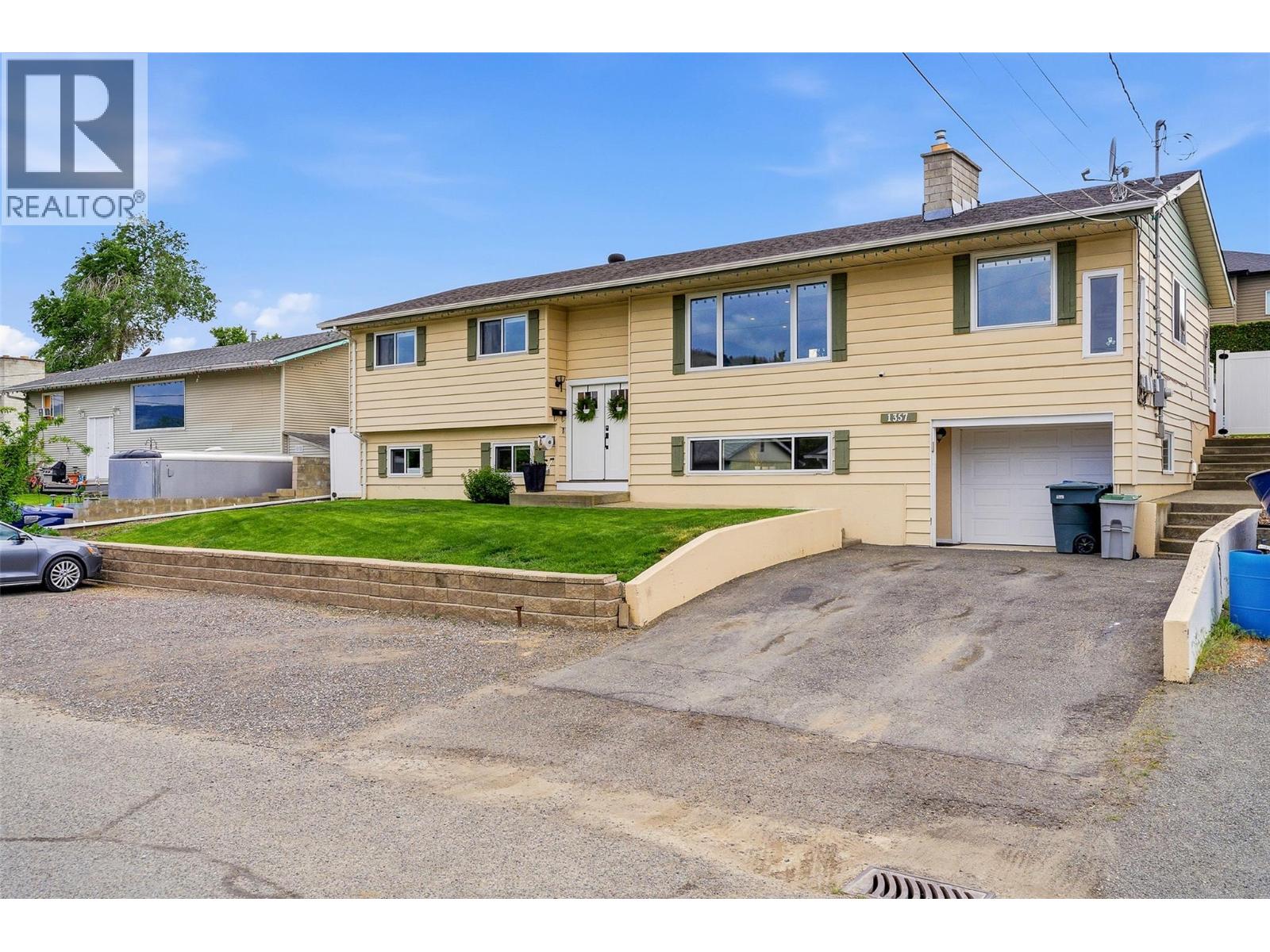 1357 Sitka Street, Kamloops, British Columbia  V2B 2V8 - Photo 2 - 10388887
