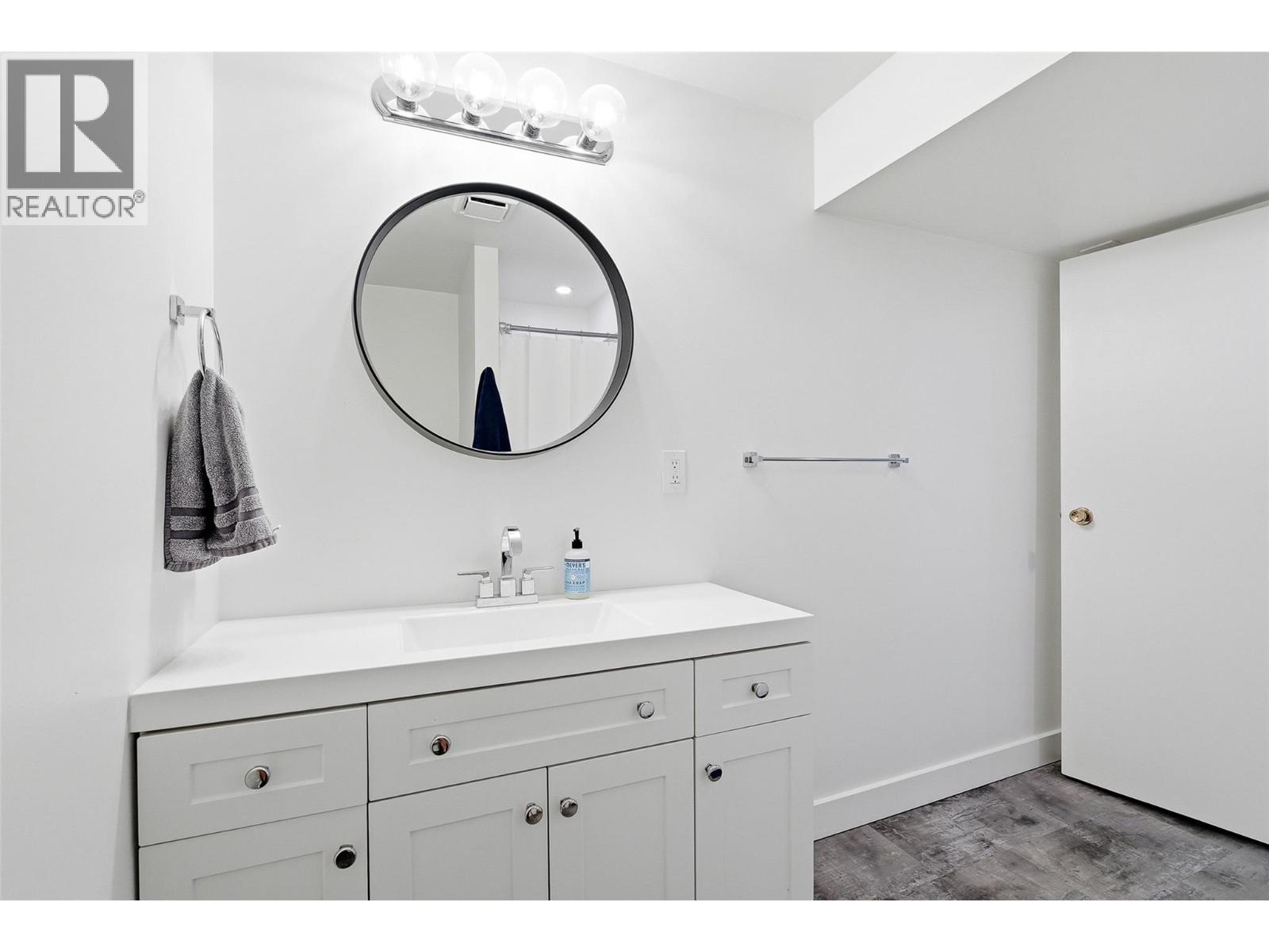 1357 Sitka Street, Kamloops, British Columbia  V2B 2V8 - Photo 40 - 10388887