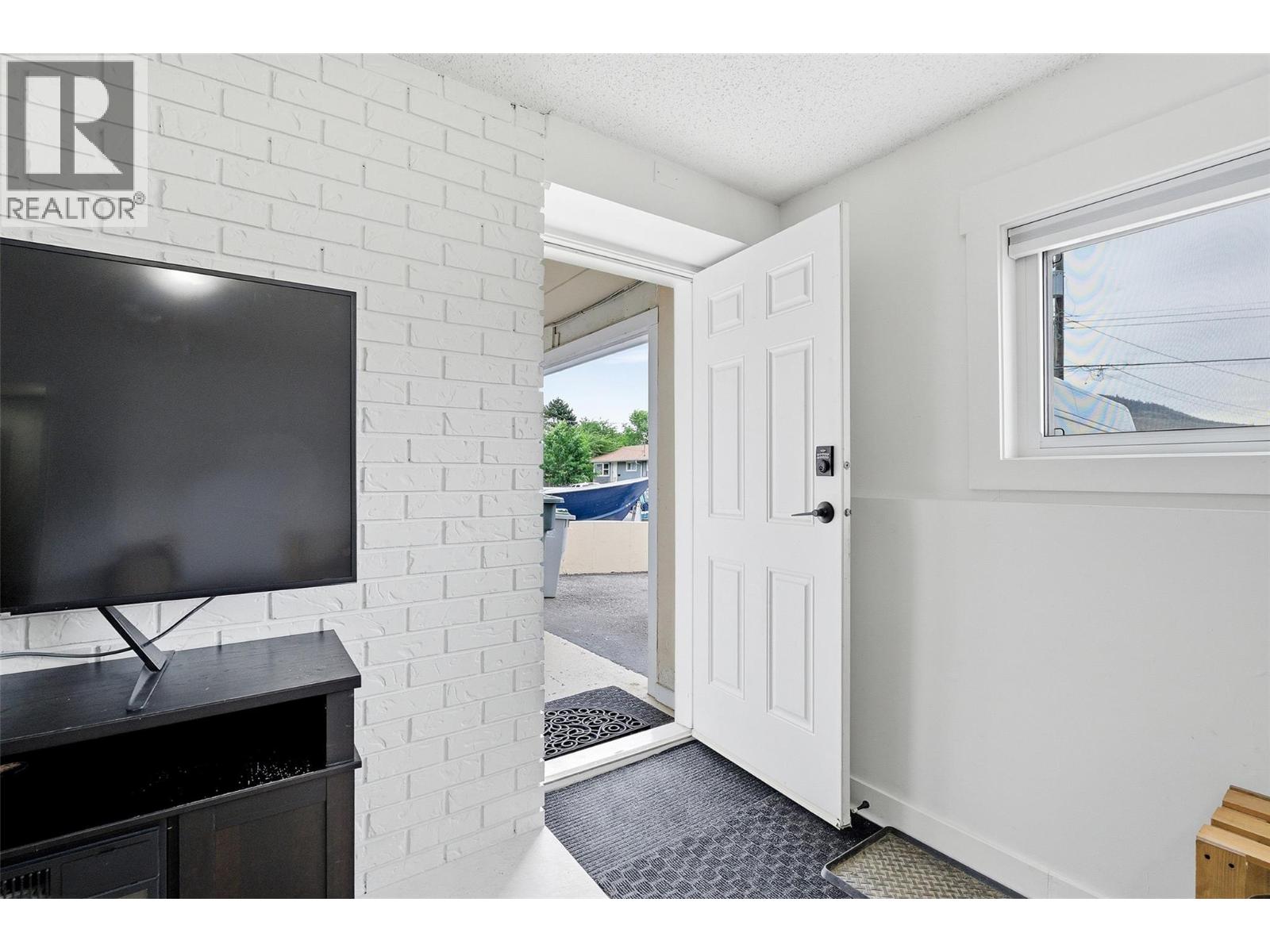 1357 Sitka Street, Kamloops, British Columbia  V2B 2V8 - Photo 44 - 10388887