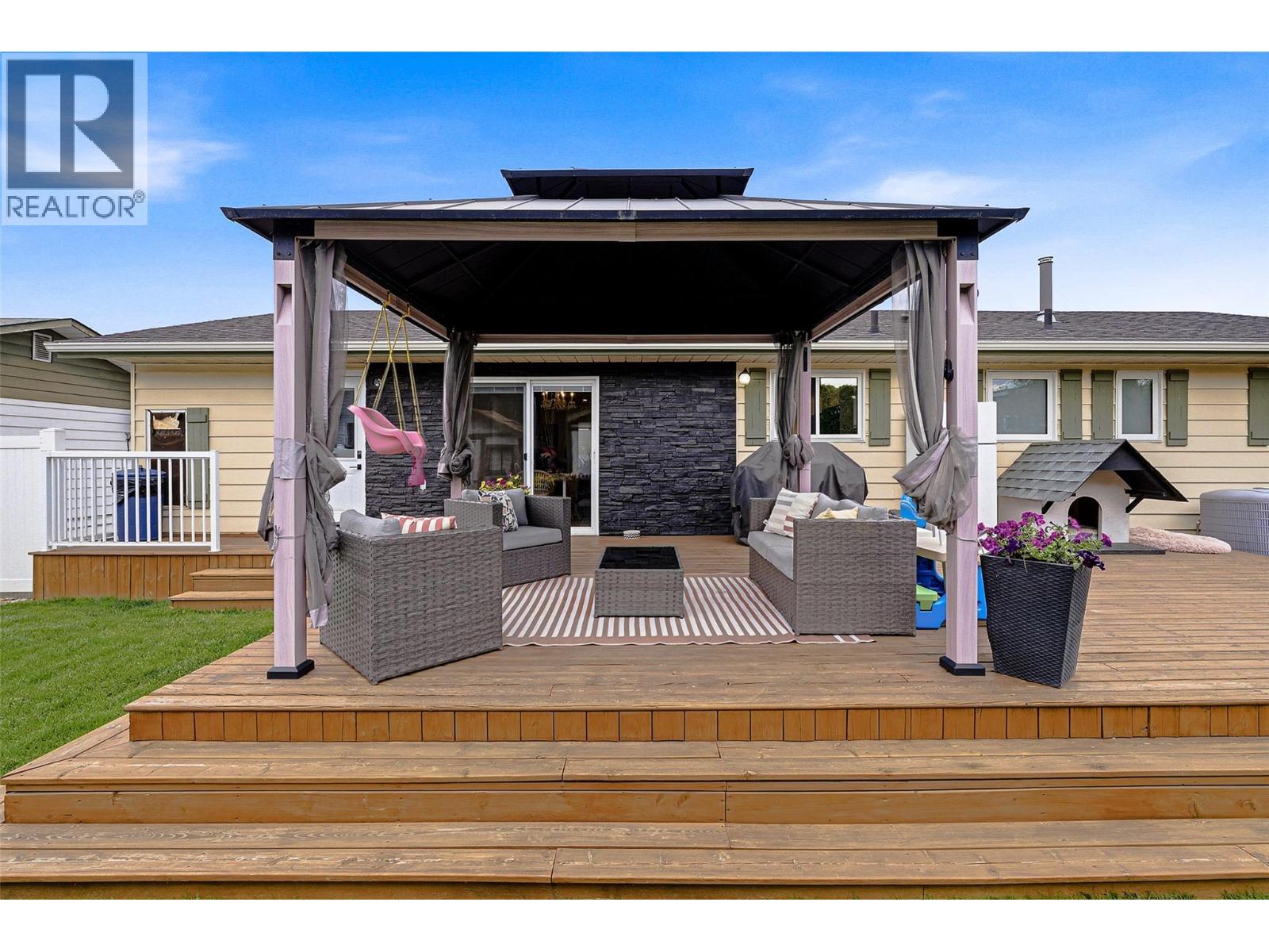 1357 Sitka Street, Kamloops, British Columbia  V2B 2V8 - Photo 46 - 10388887
