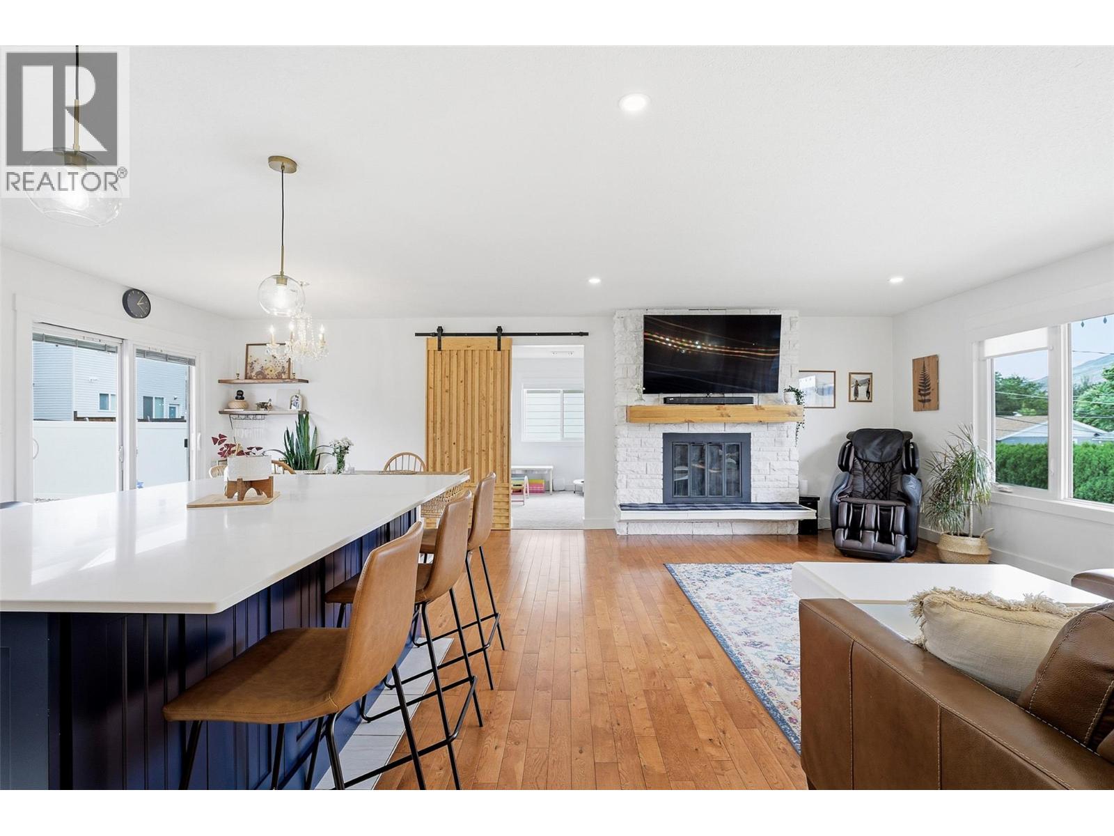 1357 Sitka Street, Kamloops, British Columbia  V2B 2V8 - Photo 6 - 10388887