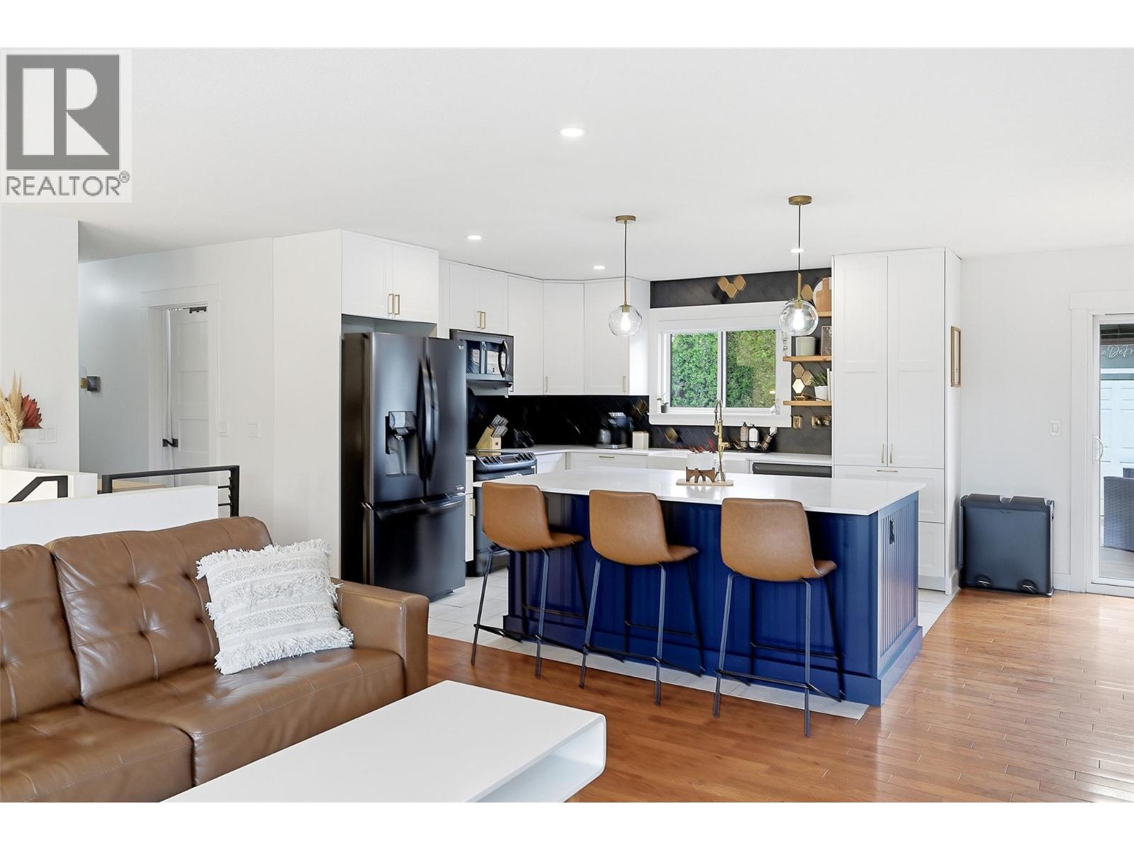 1357 Sitka Street, Kamloops, British Columbia  V2B 2V8 - Photo 7 - 10388887
