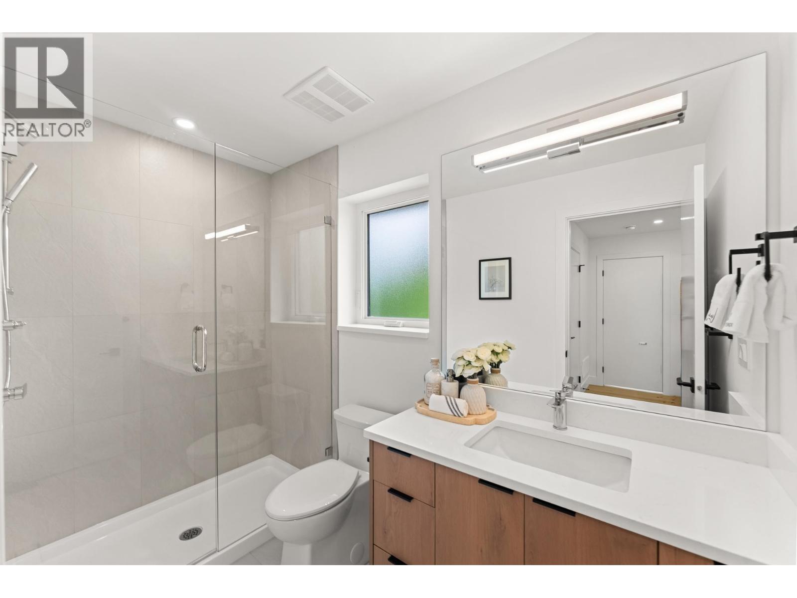 1 1368 Park Drive, Vancouver, British Columbia V6P 2K6 - Photo 9 - R3125713