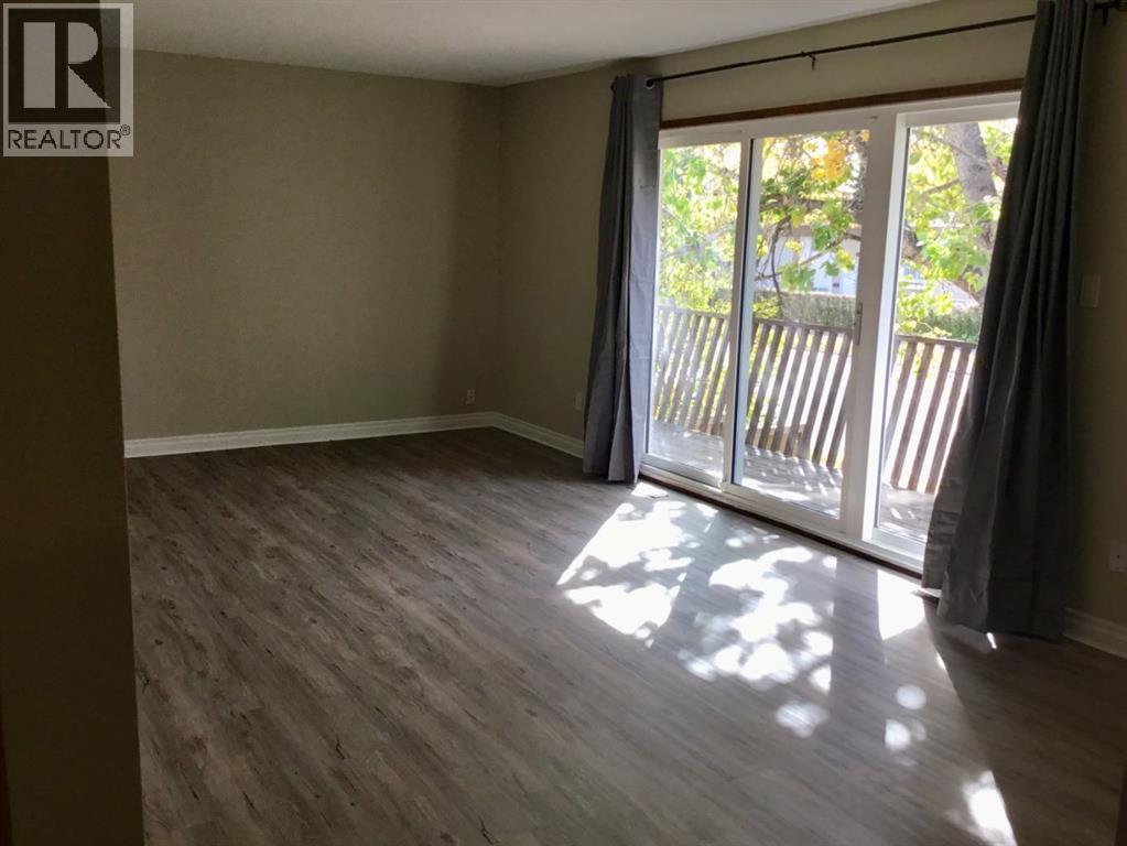 4824 Varsity Drive Nw, Calgary, Alberta  T3A 1A3 - Photo 3 - A2310060