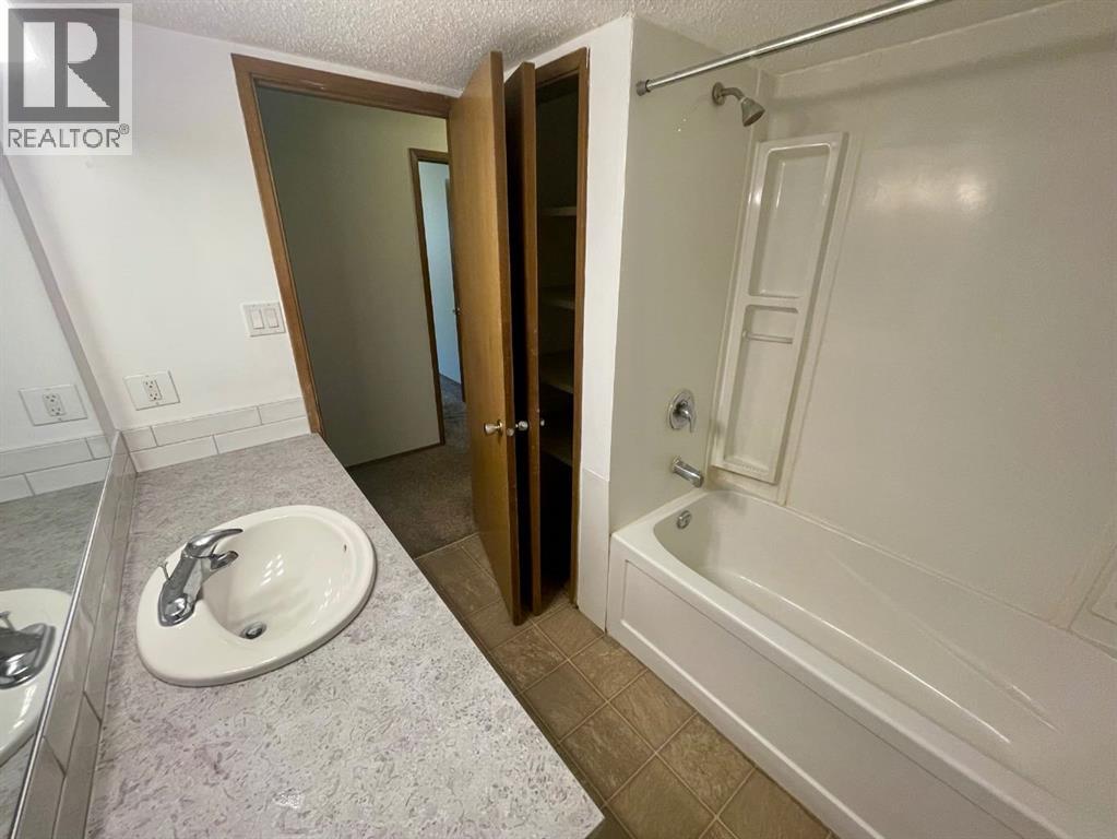 4824 Varsity Drive Nw, Calgary, Alberta  T3A 1A3 - Photo 37 - A2310060