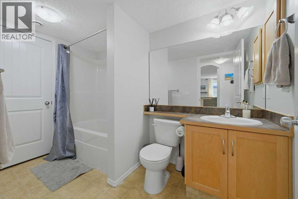 106, 31 Everridge Square SW, Calgary, Alberta  T2Y 5J7 - Photo 15 - A2313070
