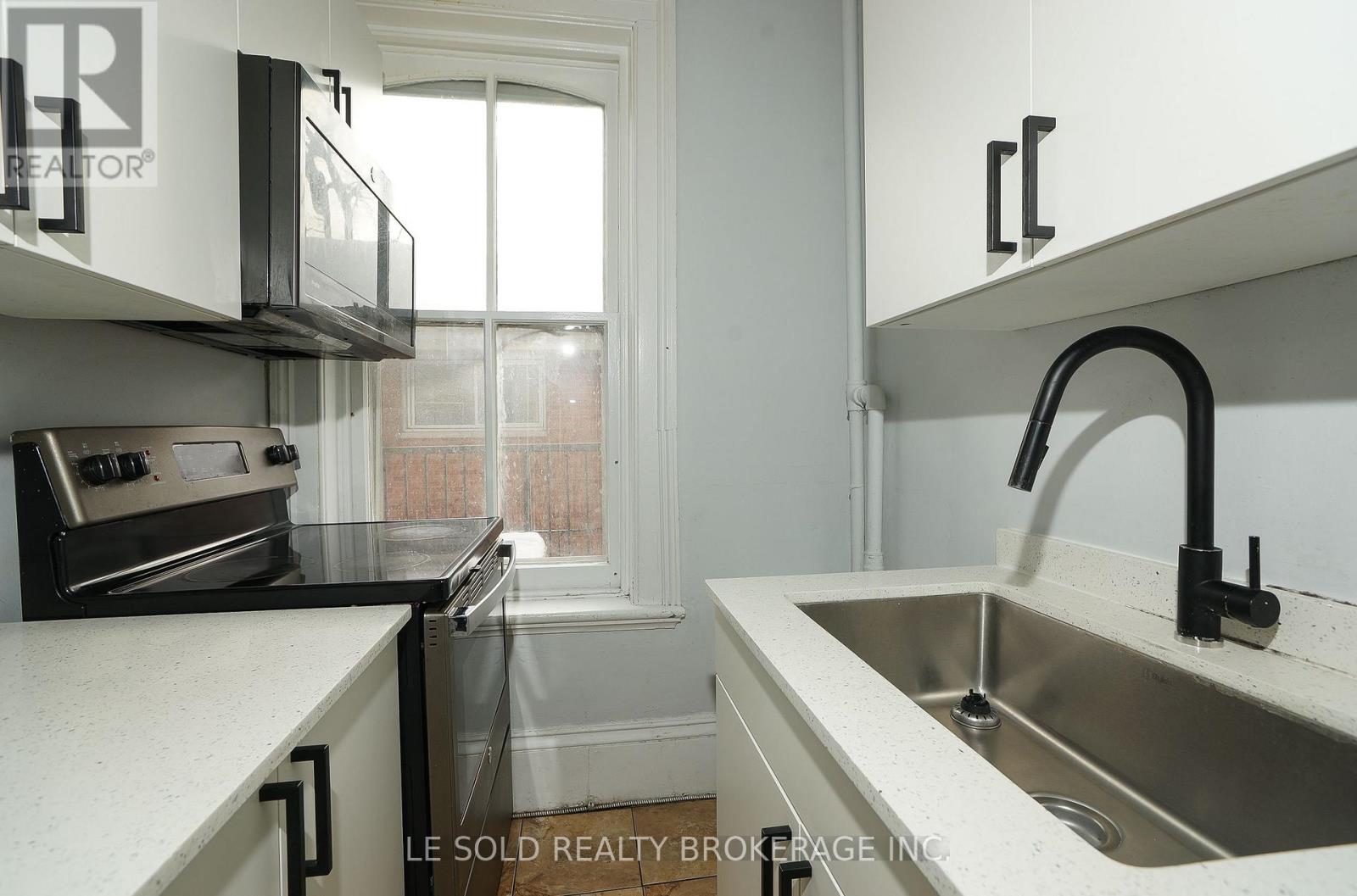 Unit 4 - 53 Mcclary Avenue, London South, Ontario  N6C 1P6 - Photo 1 - X13176800