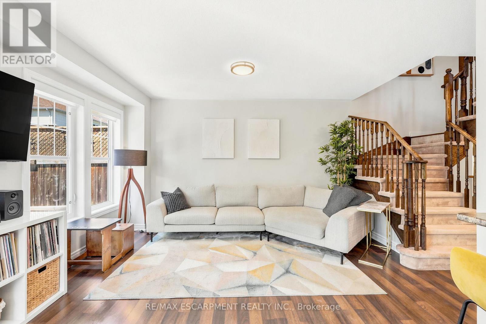 49 Blue Sky Trail, Hamilton, Ontario  L7L 1Z7 - Photo 15 - X13176802