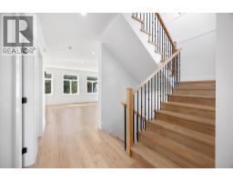 701 Mcclure Road, Kelowna, British Columbia  V1W 1M2 - Photo 5 - 10387528