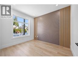 701 Mcclure Road, Kelowna, British Columbia  V1W 1M2 - Photo 4 - 10387528