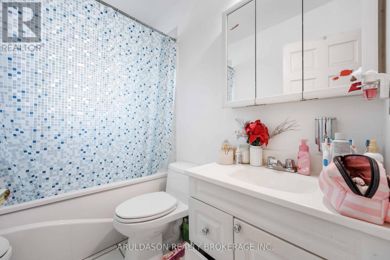 457 Montcalm Avenue, Sarnia, Ontario  N7S 2P8 - Photo 7 - X13176806
