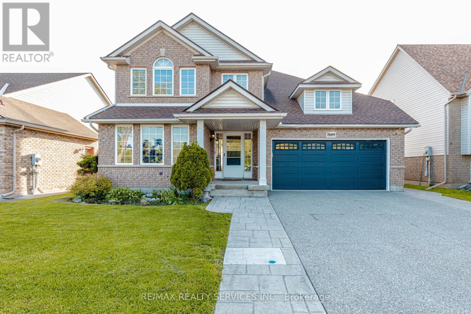 7009 Kalar Road, Niagara Falls, Ontario  L2H 3J6 - Photo 2 - X13177066