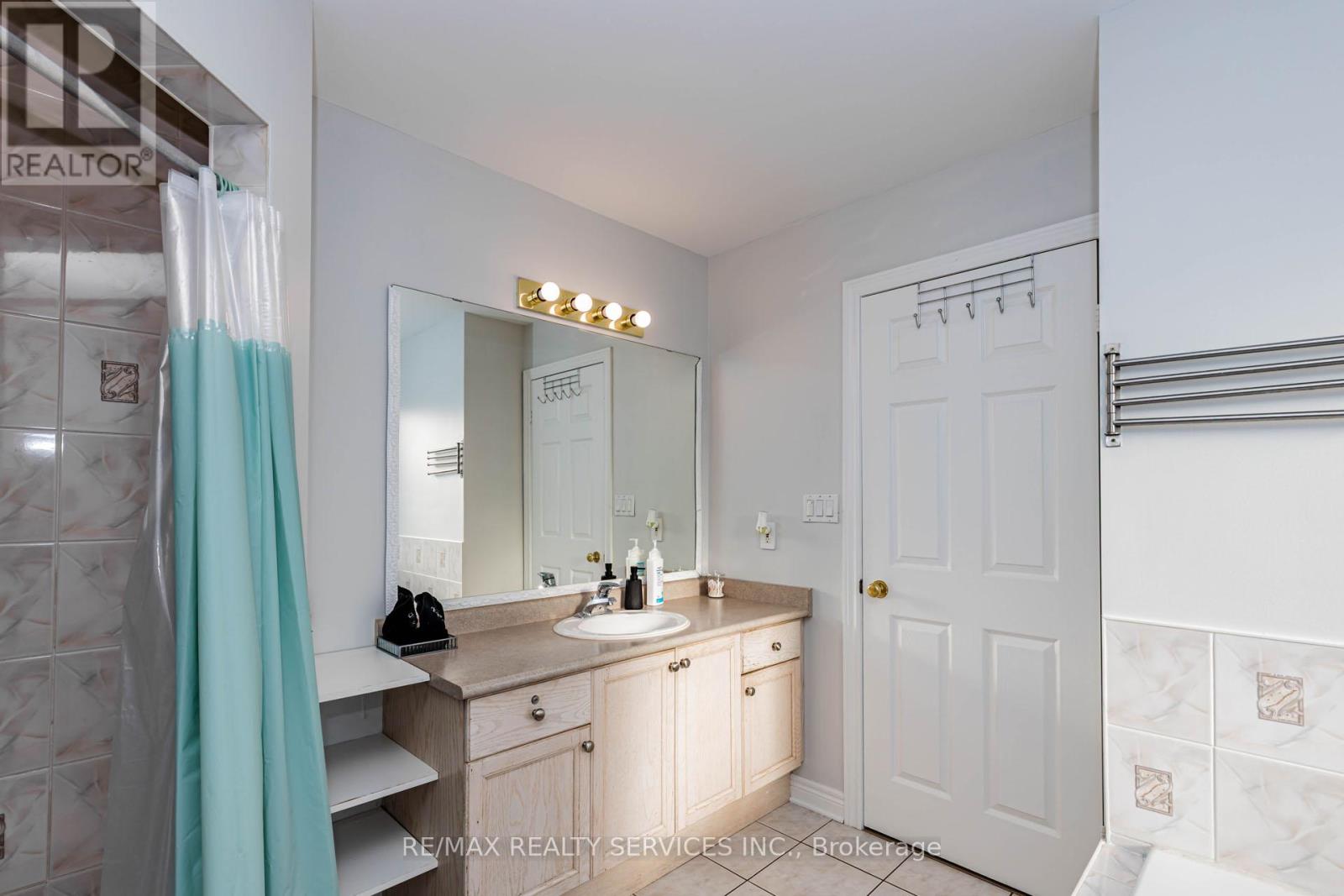 7009 Kalar Road, Niagara Falls, Ontario  L2H 3J6 - Photo 27 - X13177066