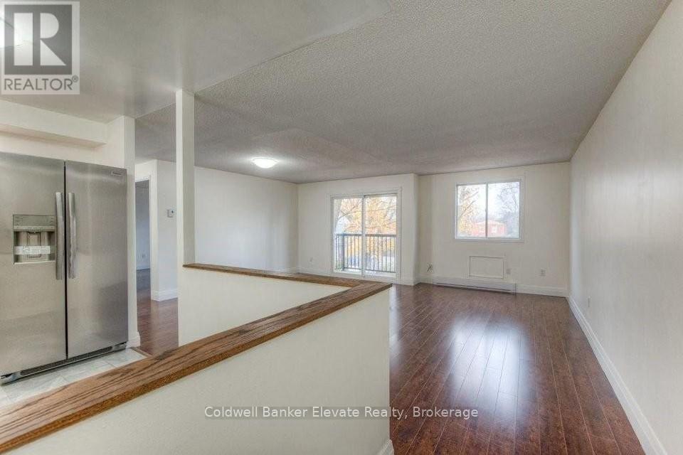 209 - 275 Eiwo Court, Waterloo, Ontario  N2K 2M8 - Photo 2 - X13177076