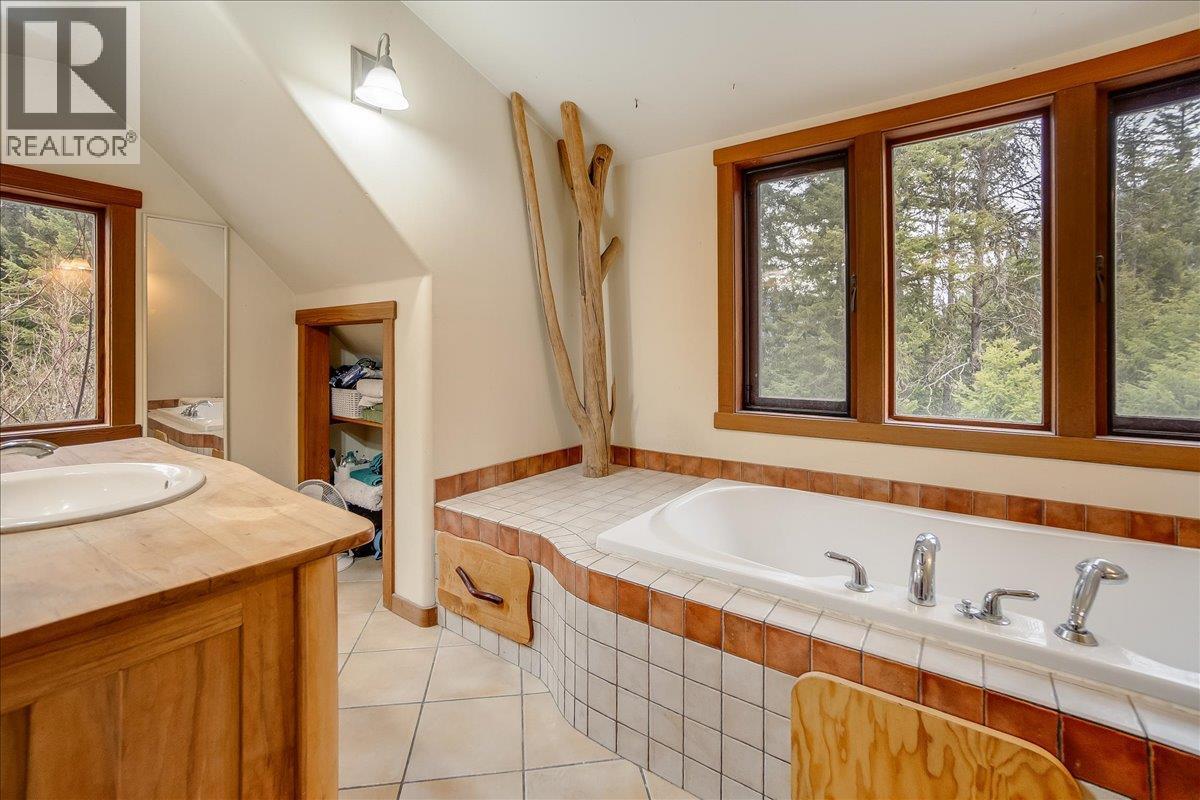 3918 Passmore Upper Road, Passmore, British Columbia  V0G 2J0 - Photo 36 - 10388802