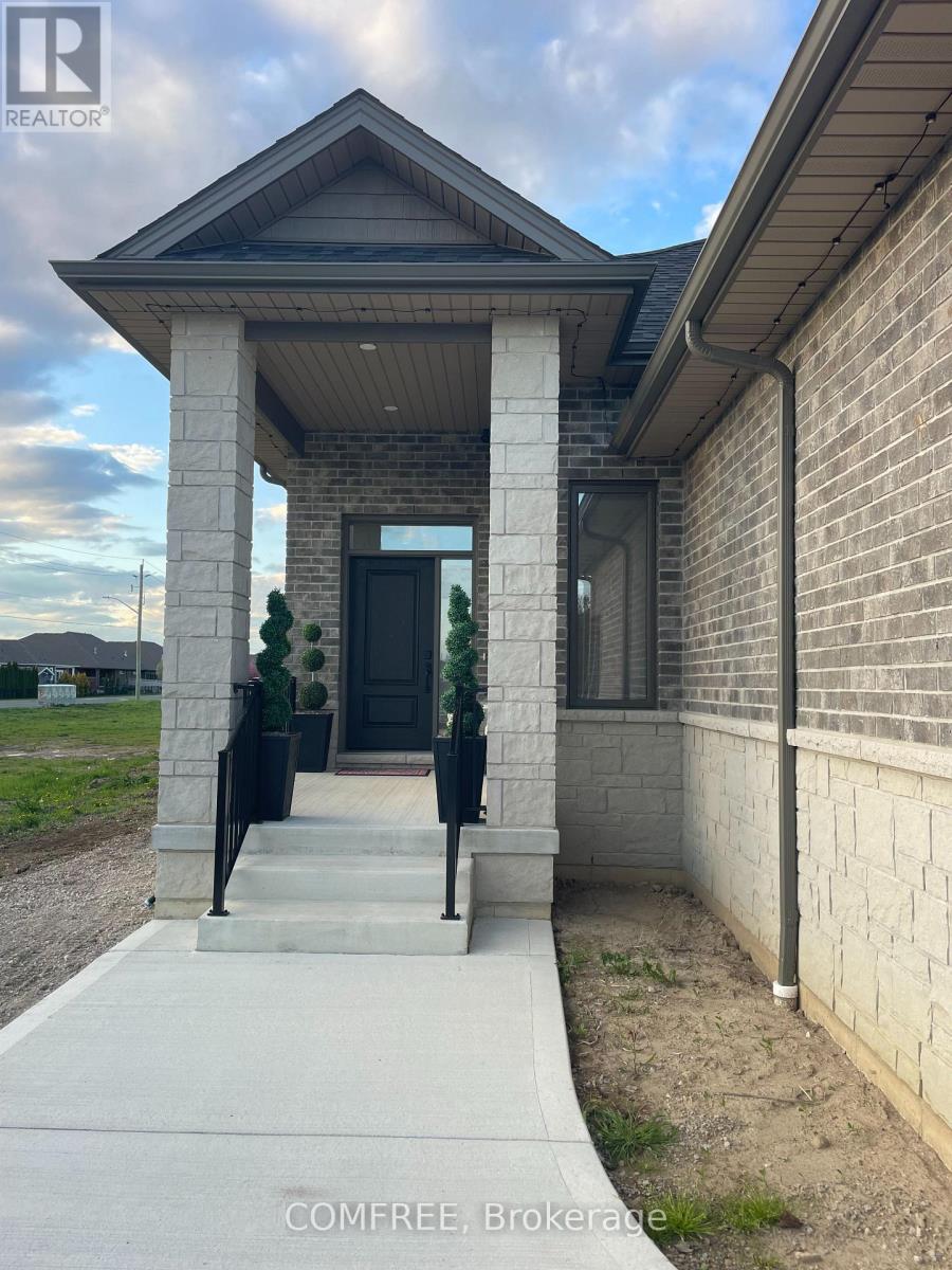 50 Gaffan Drive, Kingsville, Ontario  N9Y 0G7 - Photo 2 - X13177194