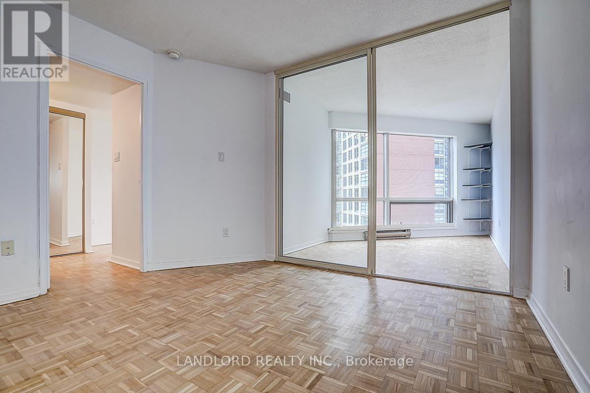 907 - 1001 Bay Street, Toronto, Ontario  M5S 3A6 - Photo 14 - C13163890