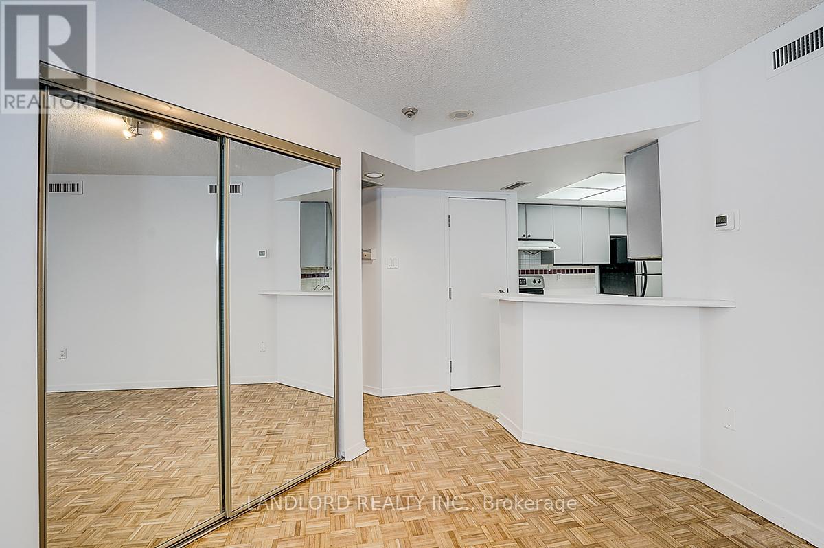 907 - 1001 Bay Street, Toronto, Ontario  M5S 3A6 - Photo 24 - C13163890