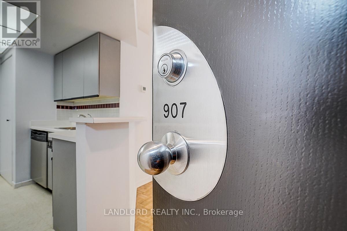 907 - 1001 Bay Street, Toronto, Ontario  M5S 3A6 - Photo 37 - C13163890