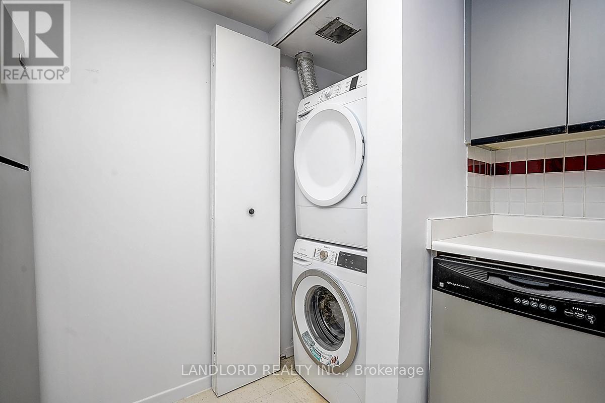 907 - 1001 Bay Street, Toronto, Ontario  M5S 3A6 - Photo 25 - C13163890