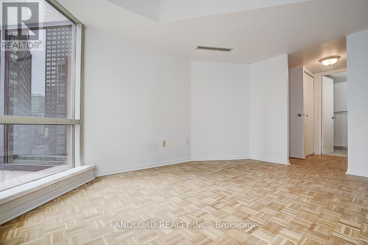 907 - 1001 Bay Street, Toronto, Ontario  M5S 3A6 - Photo 29 - C13163890