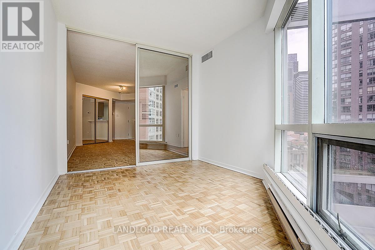 907 - 1001 Bay Street, Toronto, Ontario  M5S 3A6 - Photo 23 - C13163890