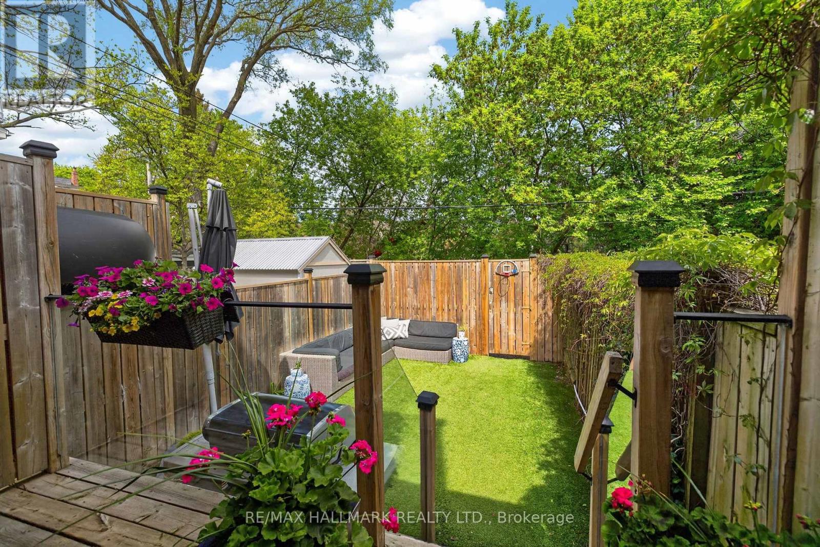 75 Tiverton Avenue, Toronto, Ontario  M4M 2M1 - Photo 23 - E13176582