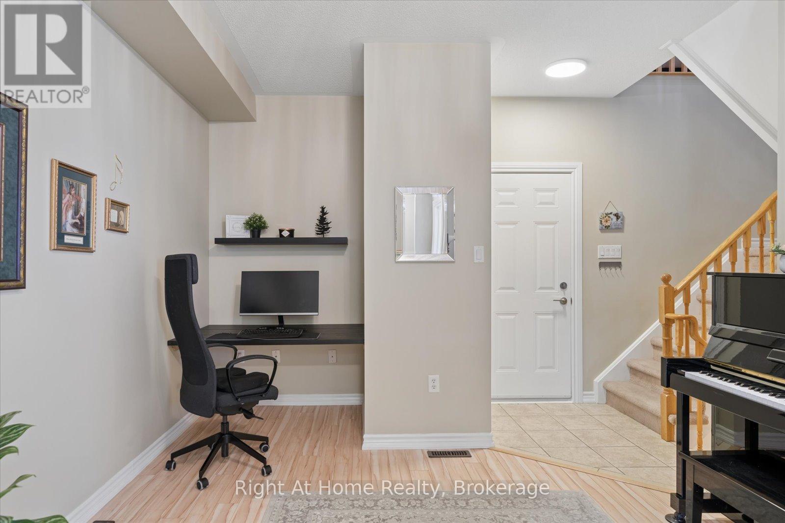 17 Wicker Park Way, Whitby, Ontario  L1R 0C8 - Photo 27 - E13177112