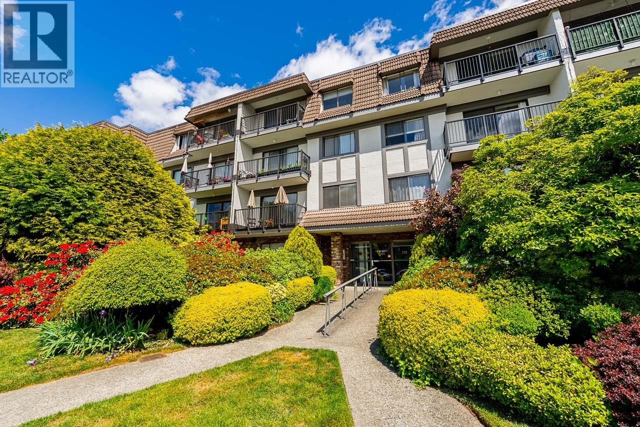 211 236 W 2nd Street, North Vancouver, British Columbia  V7M 1C6 - Photo 2 - R3128175