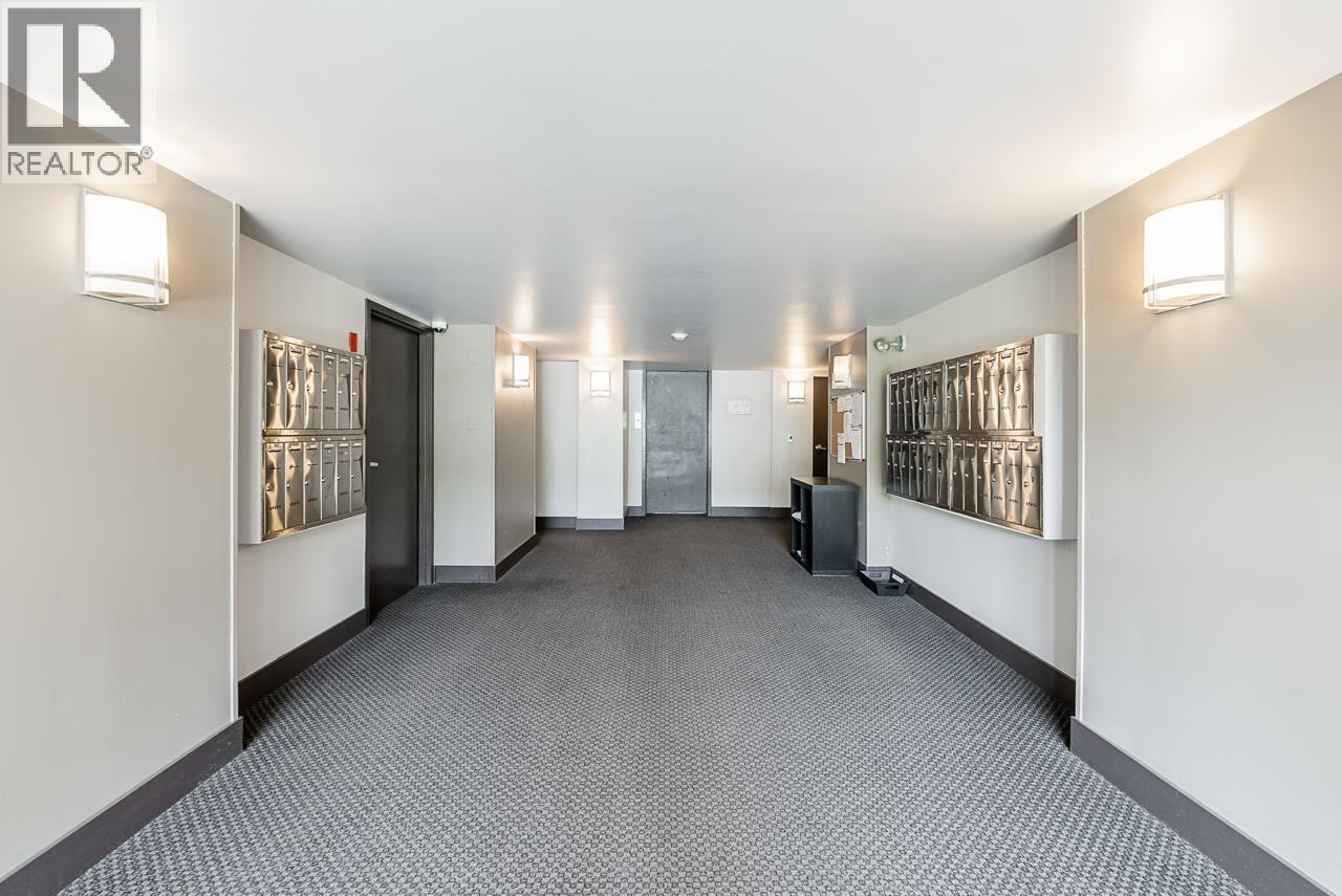 211 236 W 2nd Street, North Vancouver, British Columbia  V7M 1C6 - Photo 4 - R3128175