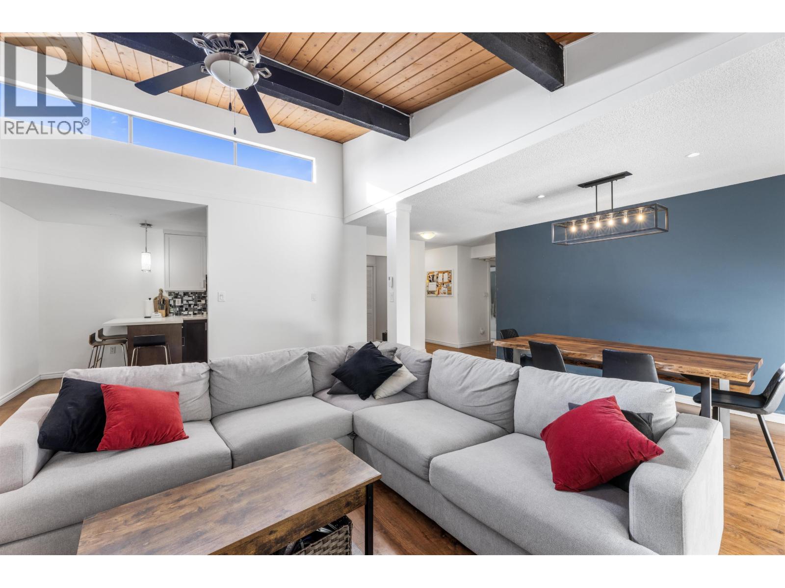 327 9101 Horne Street, Burnaby, British Columbia V3N 4M3 - Photo 6 - R3128176