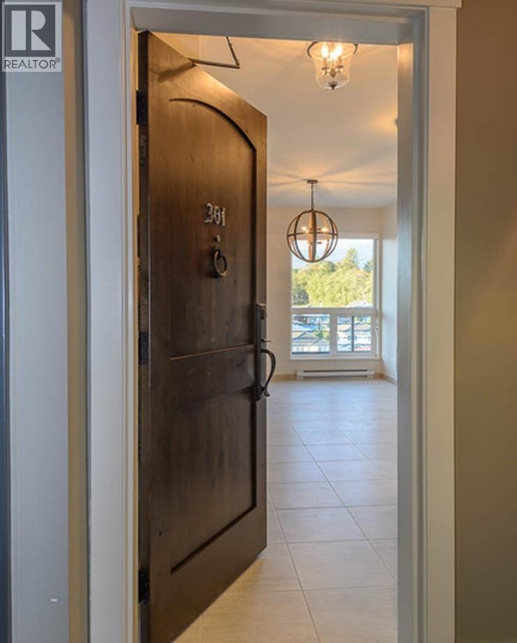 301 4721 Hastings Street, Burnaby, British Columbia V5C 2K8 - Photo 2 - R3128196