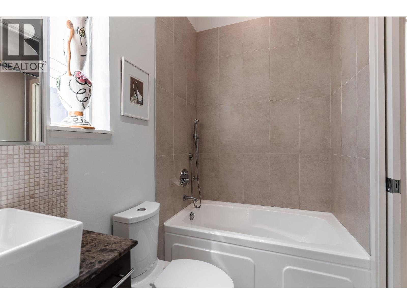304 2108 W 12th Avenue, Vancouver, British Columbia  V6K 2N2 - Photo 20 - R3128208