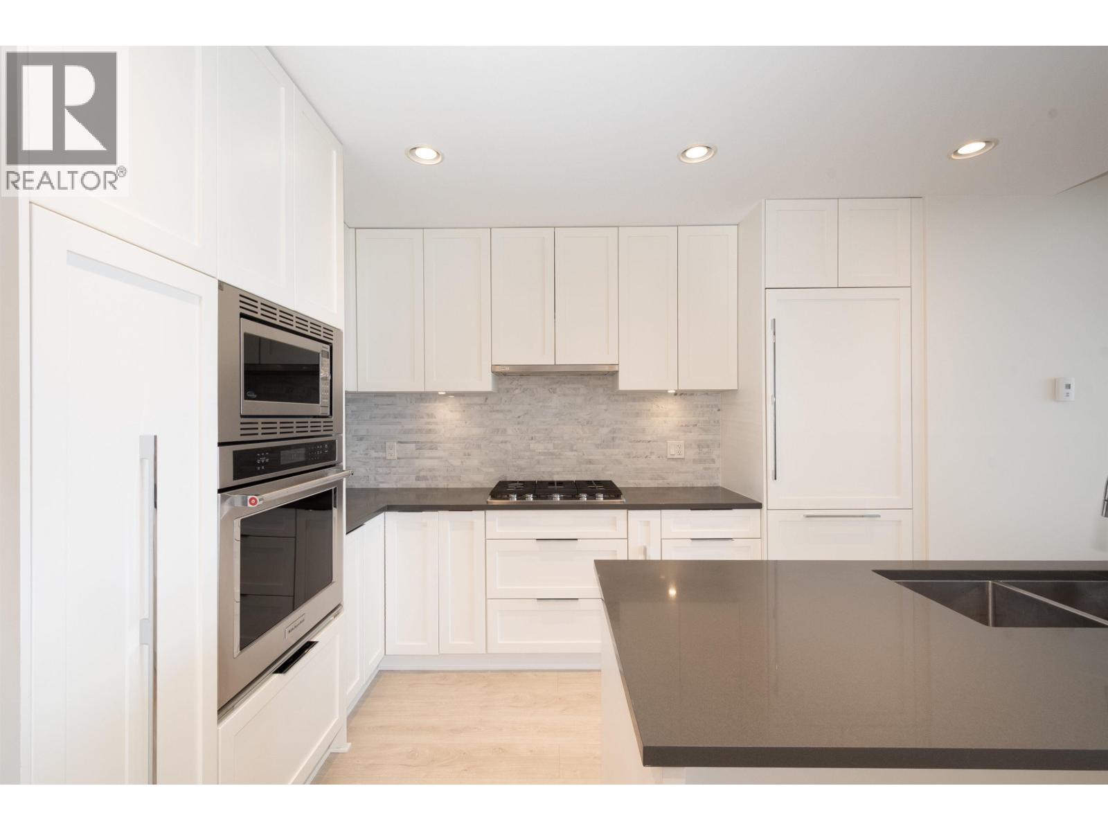 306 3873 Cates Landing Way, North Vancouver, British Columbia  V7G 0A6 - Photo 4 - R3128231