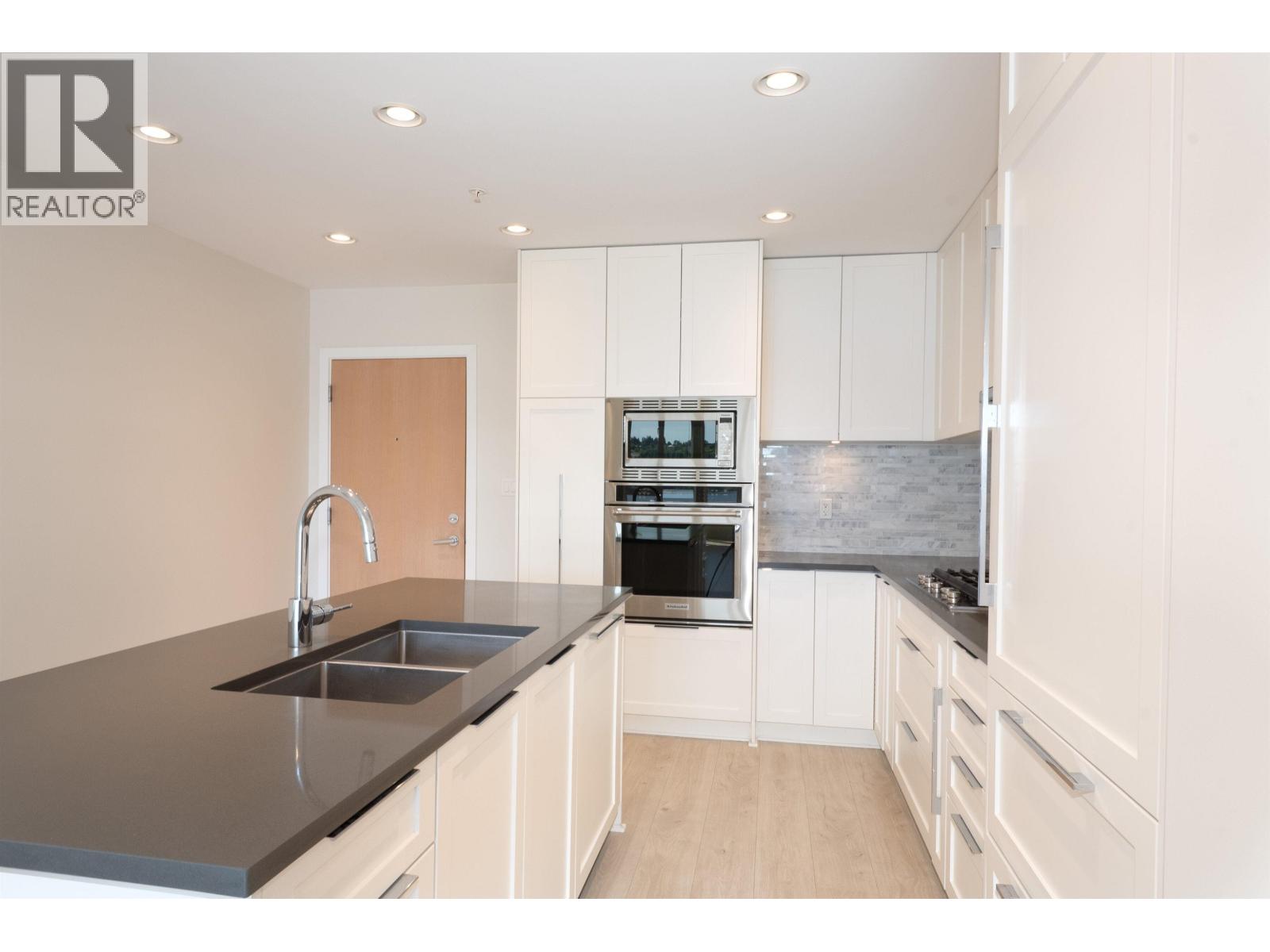 306 3873 Cates Landing Way, North Vancouver, British Columbia  V7G 0A6 - Photo 5 - R3128231