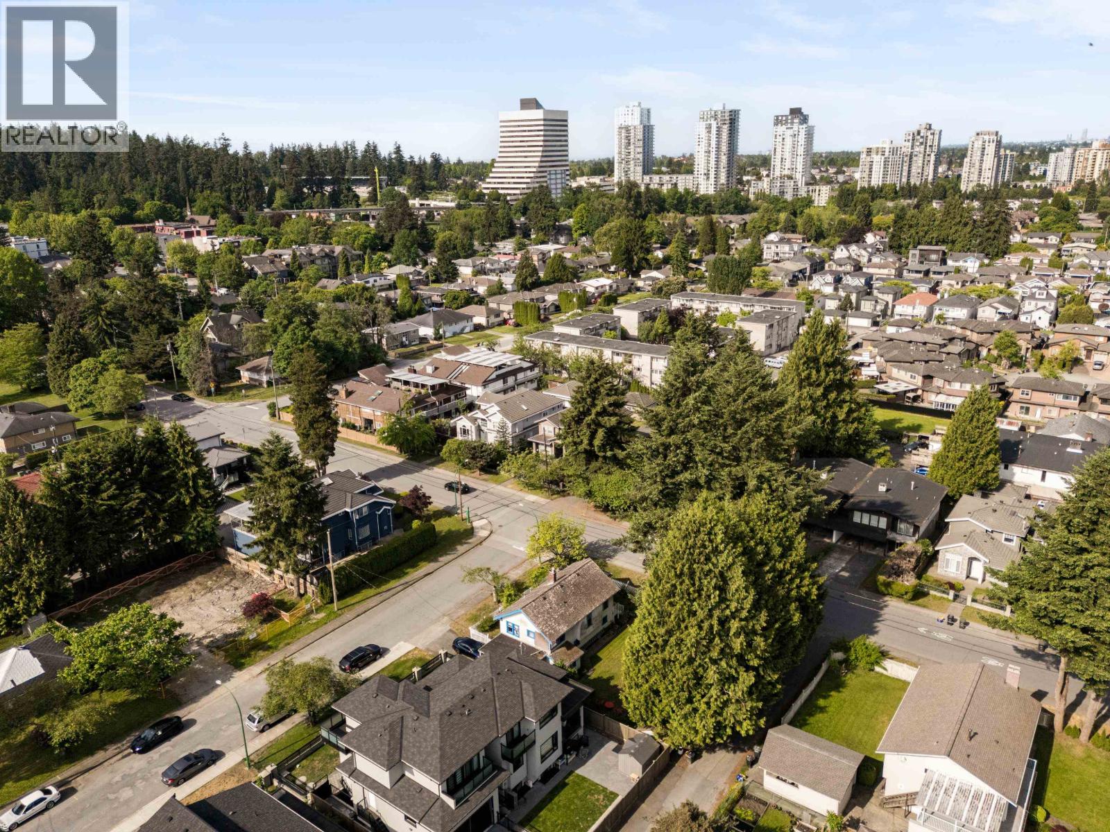 5282 Inman Avenue, Burnaby, British Columbia  V5H 3Y5 - Photo 3 - R3128218