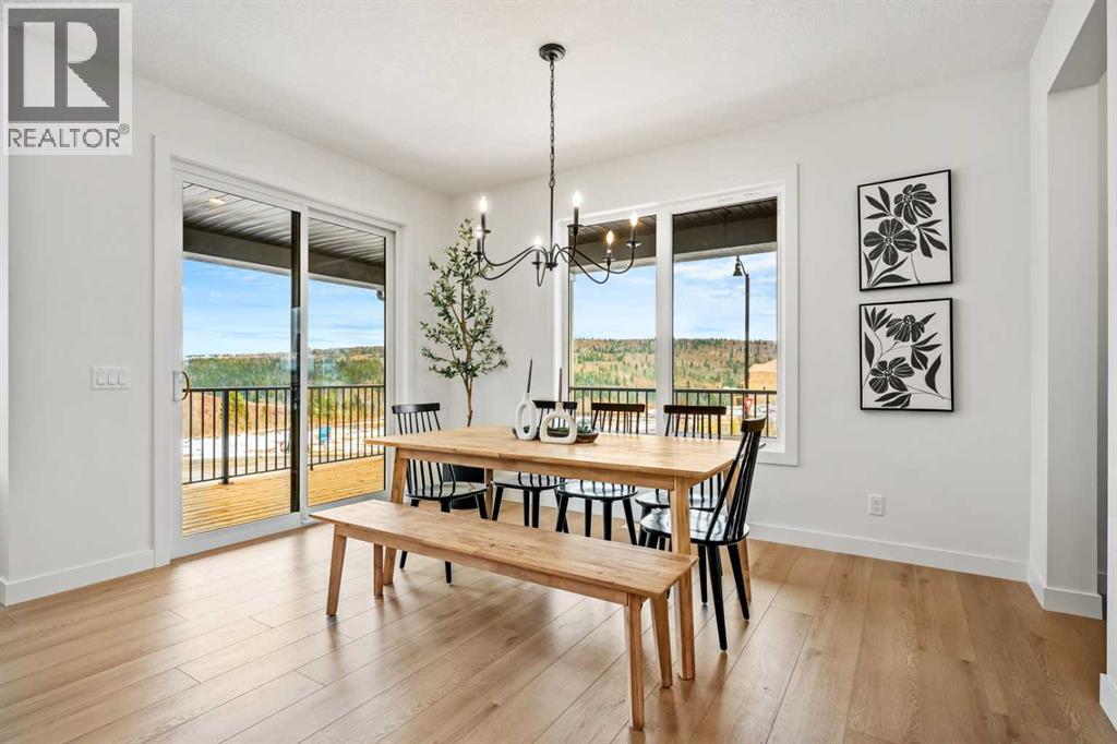 28 Sunvalley View, Cochrane, Alberta  T4C 0X8 - Photo 12 - A2310639
