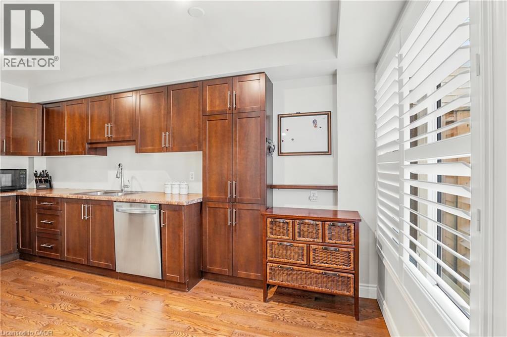 2215 Cleaver Avenue Unit# 16, Burlington, Ontario  L7M 4C5 - Photo 9 - 40833669