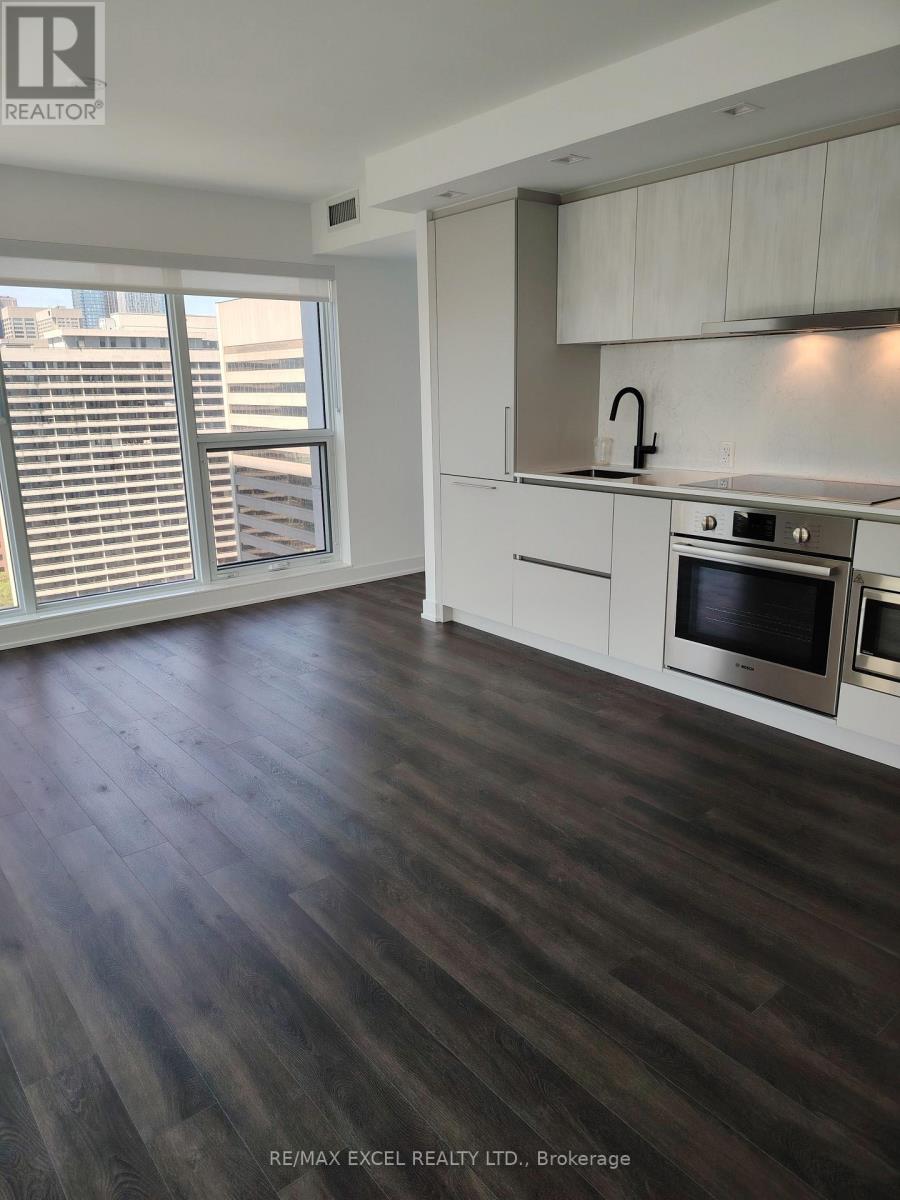 2402 - 609 Sherbourne Street, Toronto, Ontario  M4X 1K7 - Photo 3 - C13177106