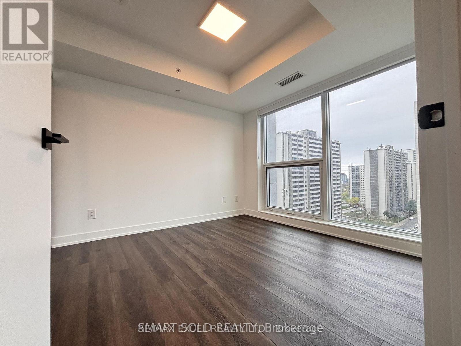 2402 - 609 Sherbourne Street, Toronto, Ontario  M4X 1K7 - Photo 9 - C13177106