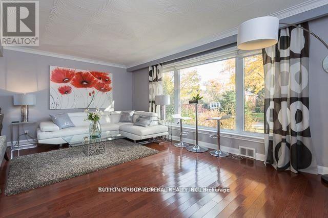 Main - 248 Park Home Avenue, Toronto, Ontario  M2R 1A3 - Photo 3 - C13177152