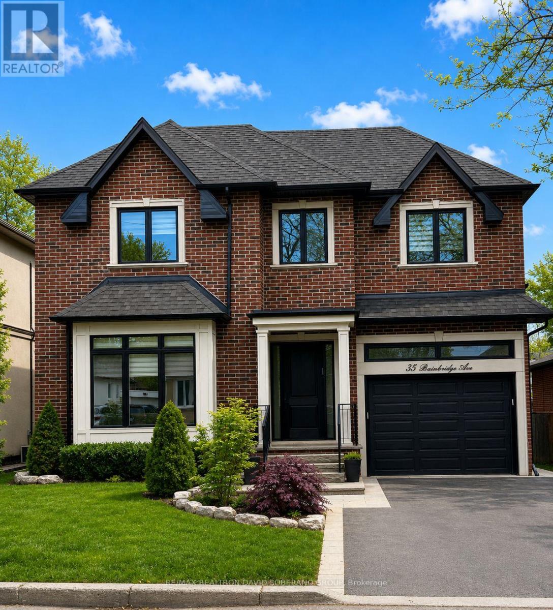 35 BAINBRIDGE AVENUE, Toronto, Ontario