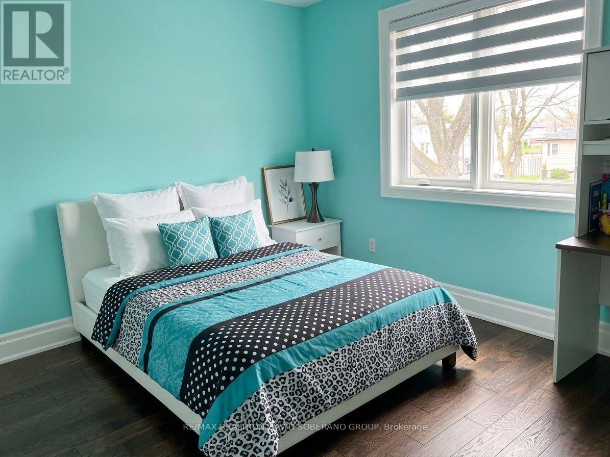 35 Bainbridge Avenue, Toronto, Ontario  M3H 2J8 - Photo 12 - C13177184
