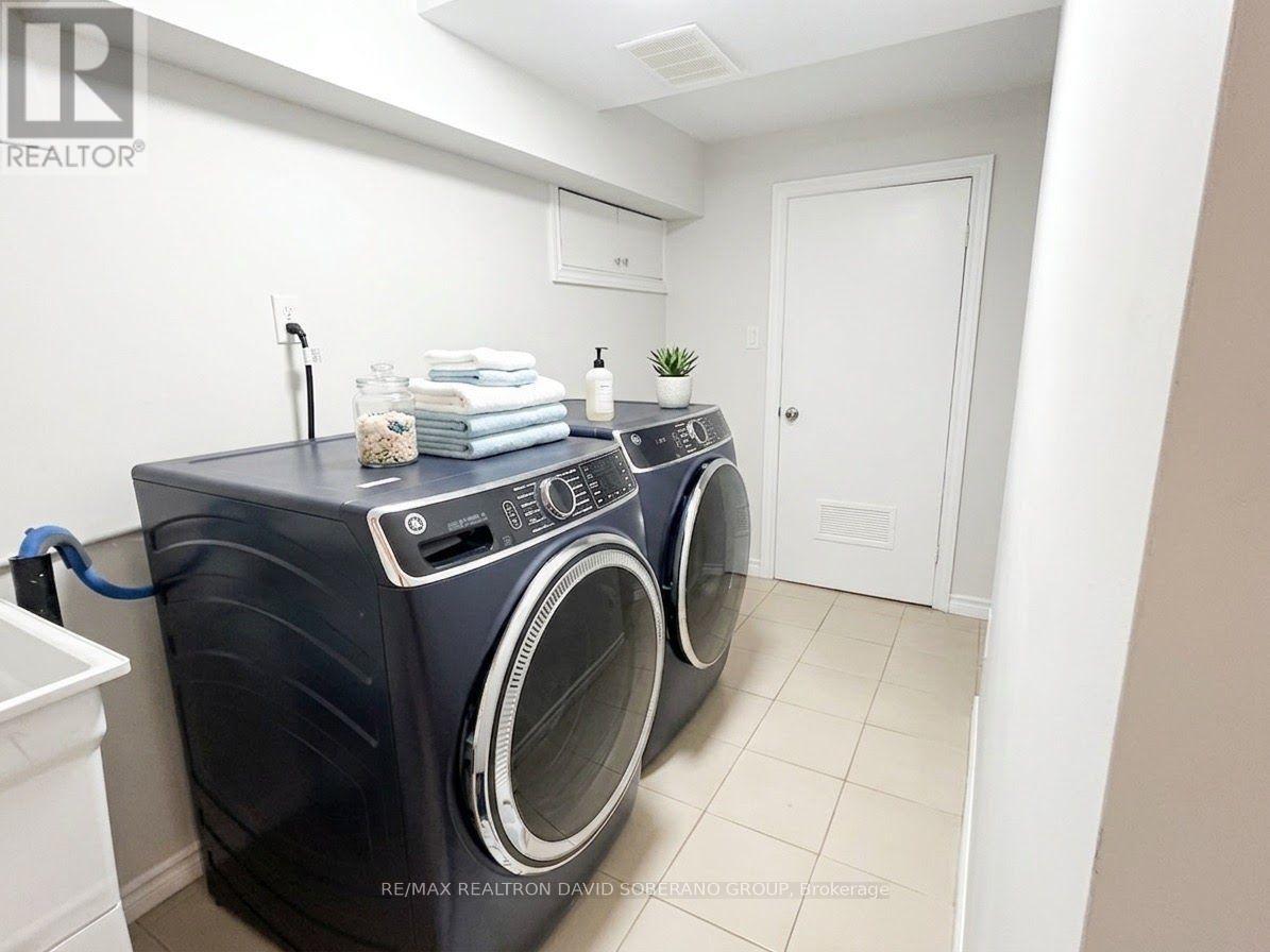 35 Bainbridge Avenue, Toronto, Ontario  M3H 2J8 - Photo 23 - C13177184