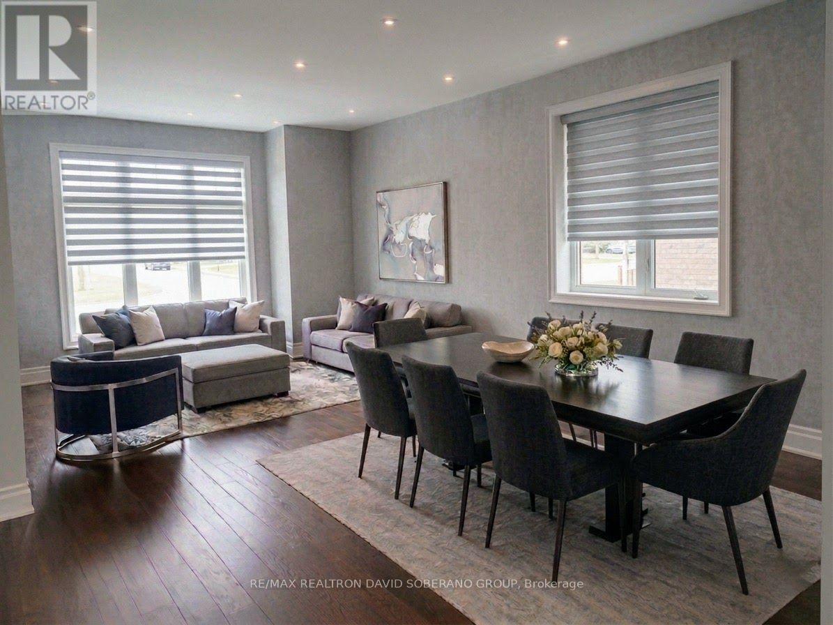 35 Bainbridge Avenue, Toronto, Ontario  M3H 2J8 - Photo 3 - C13177184