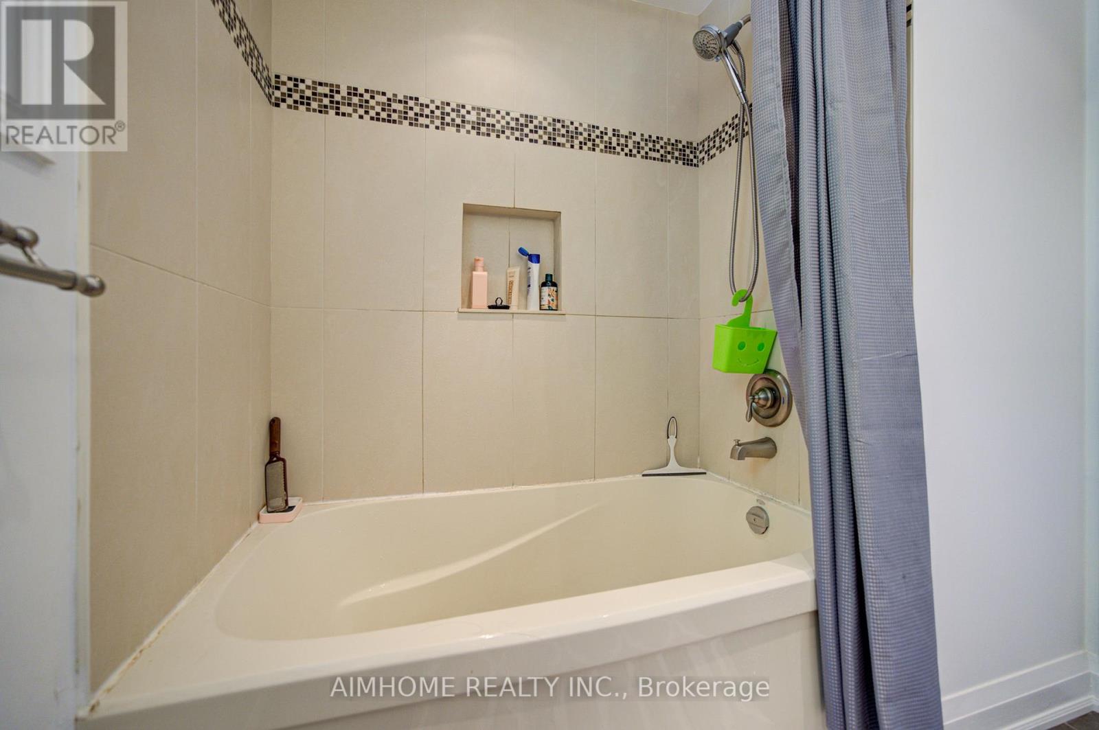 17 Garnish Green Main, Markham, Ontario  L3P 4P4 - Photo 26 - N13177102